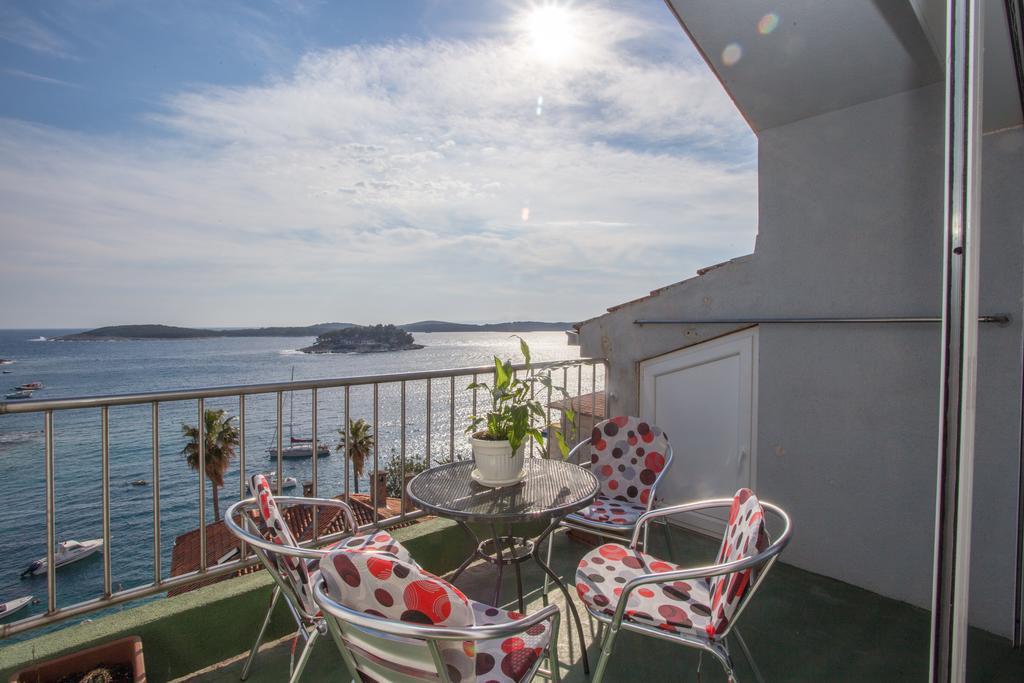 Apartment Lili Hvar Island Exterior photo